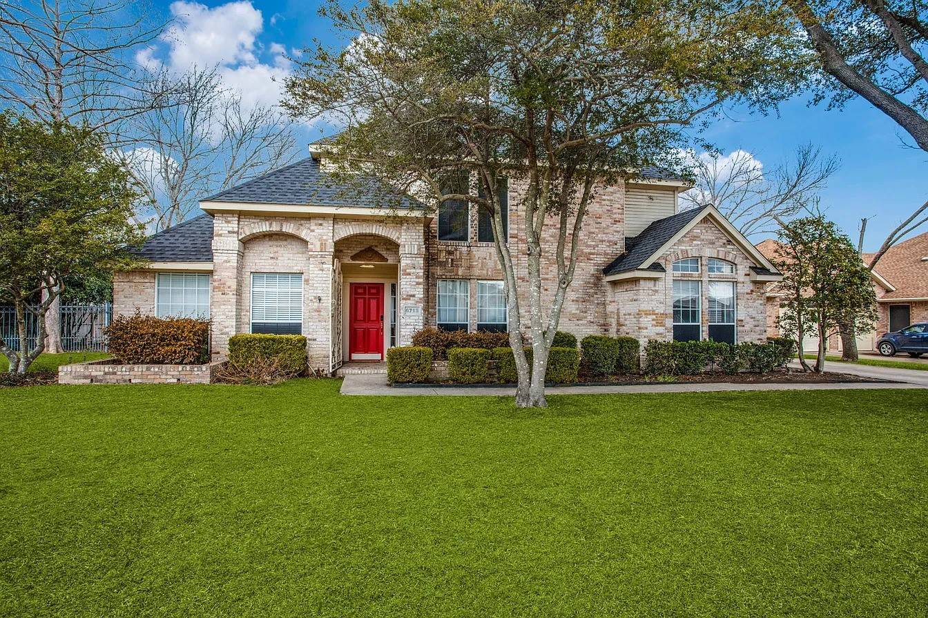 Dallas, TX 75252,6715 Windrock RD