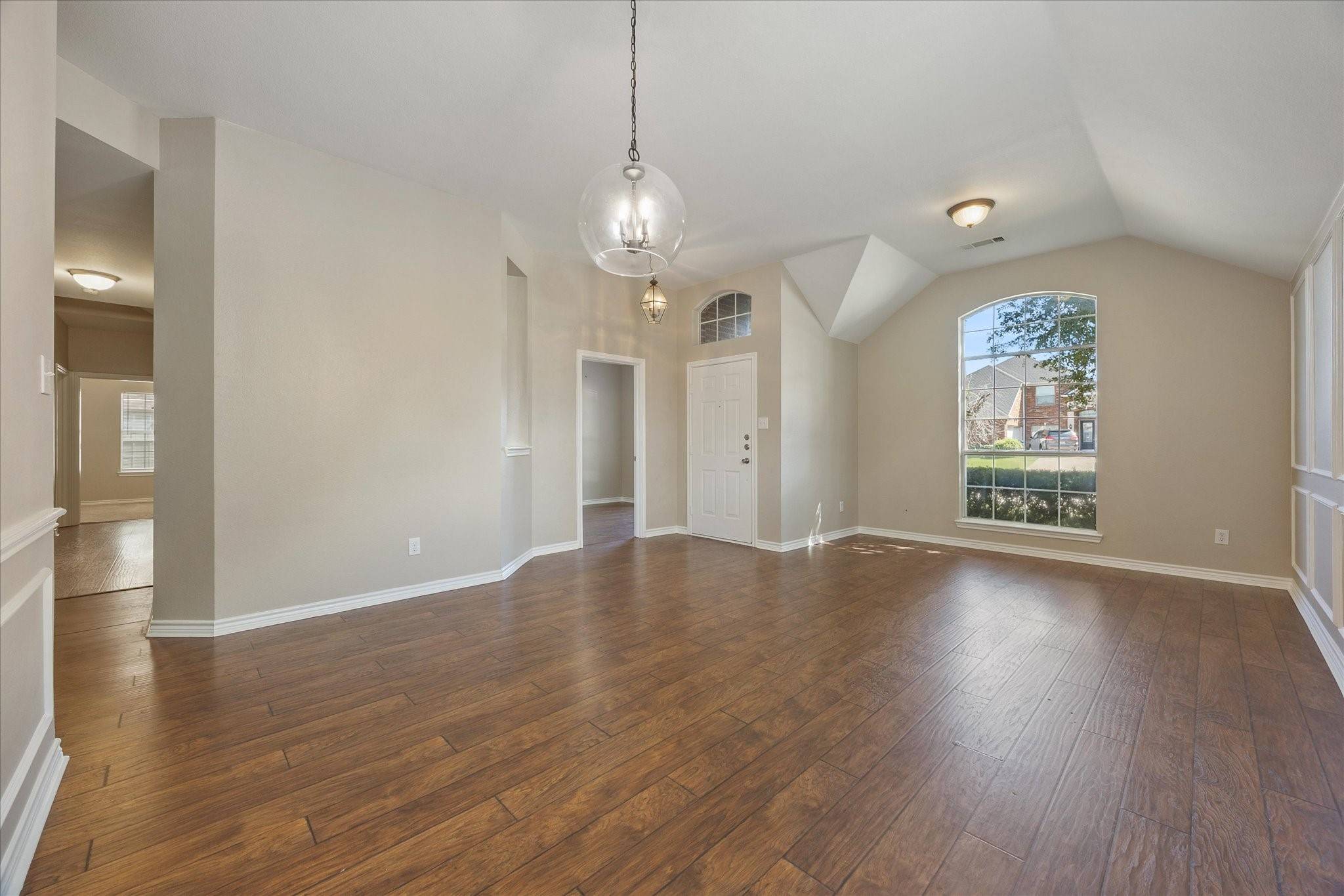 Rowlett, TX 75089,8505 Royal Montreal DR