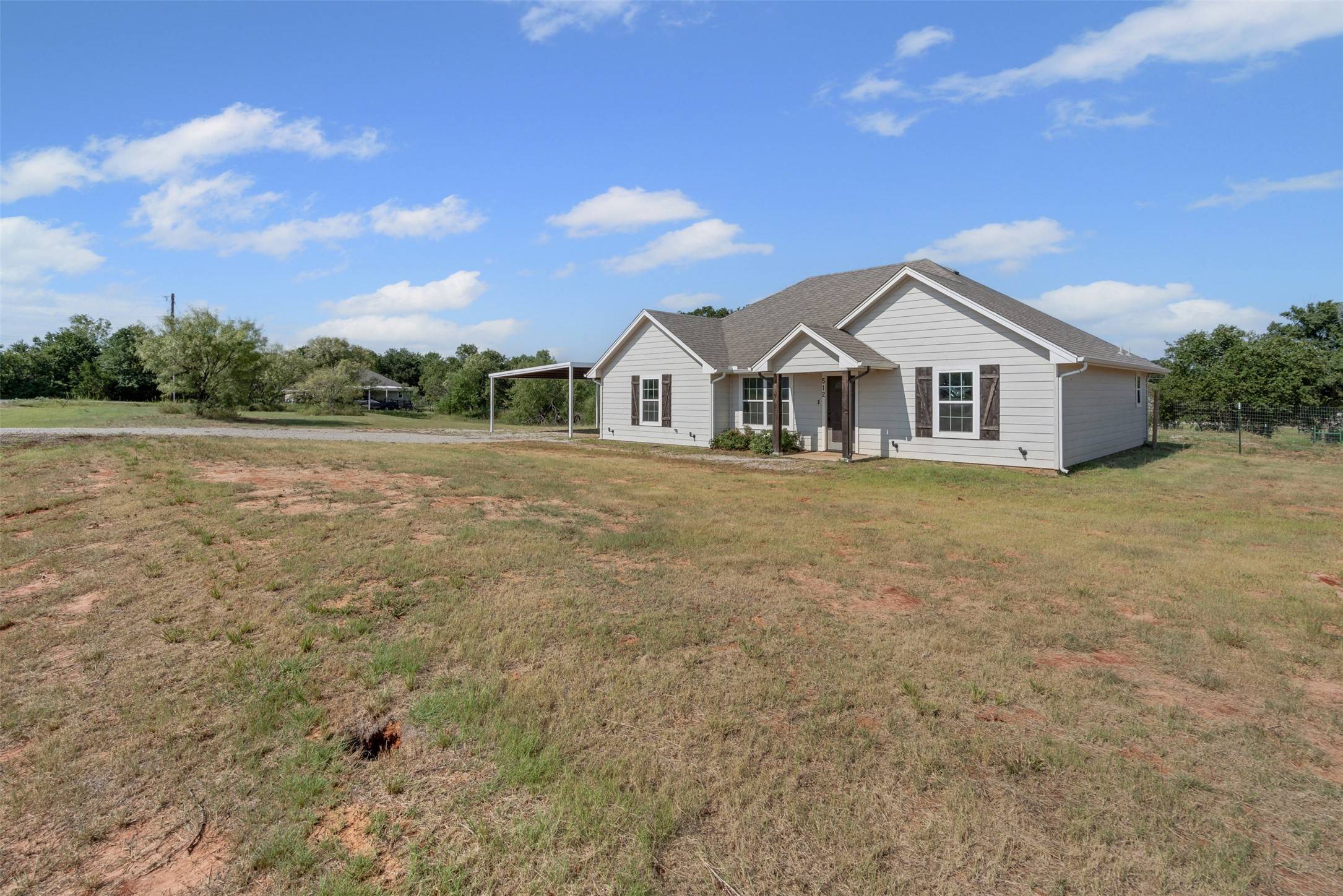 Poolville, TX 76487,512 Pecan Tree CT
