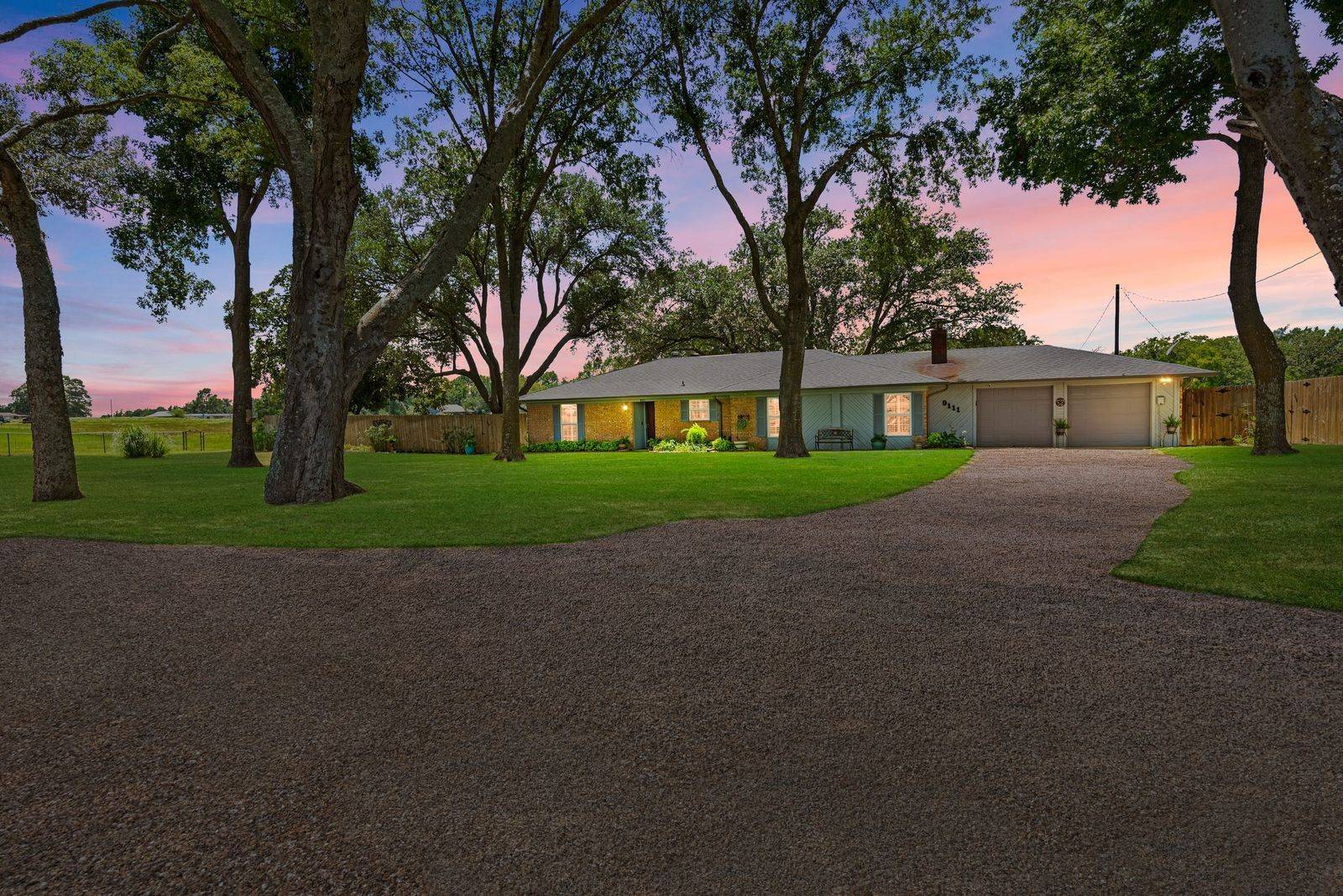 Athens, TX 75752,9111 County Road 3817