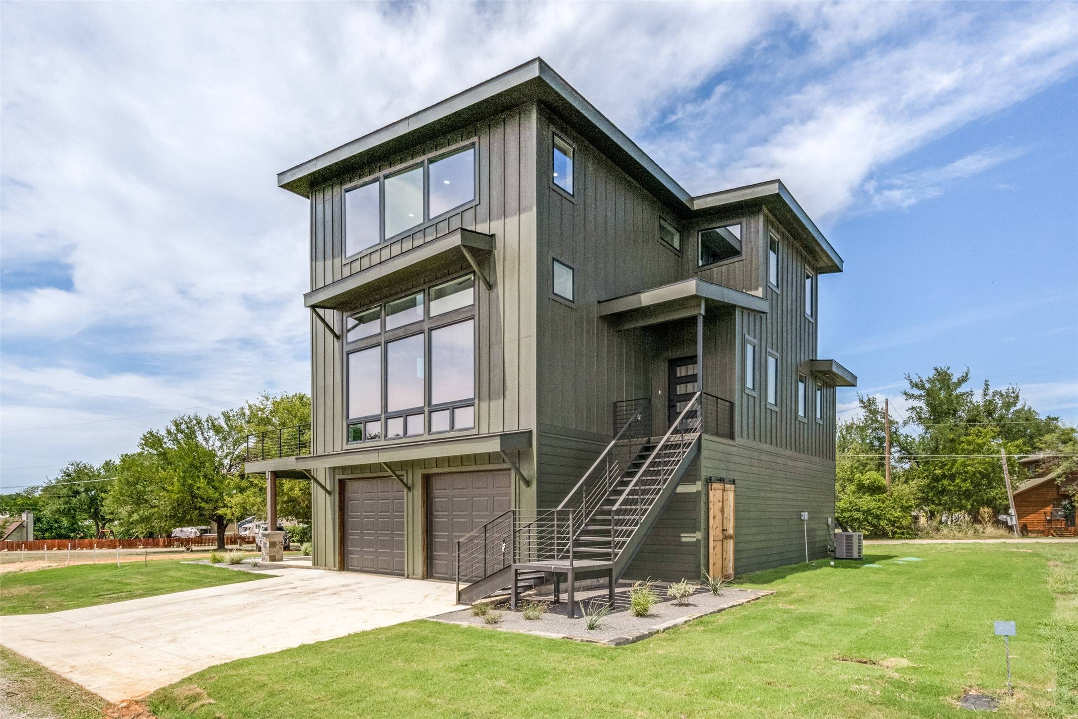 Lake Bridgeport, TX 76426,614 Twin Hills RD