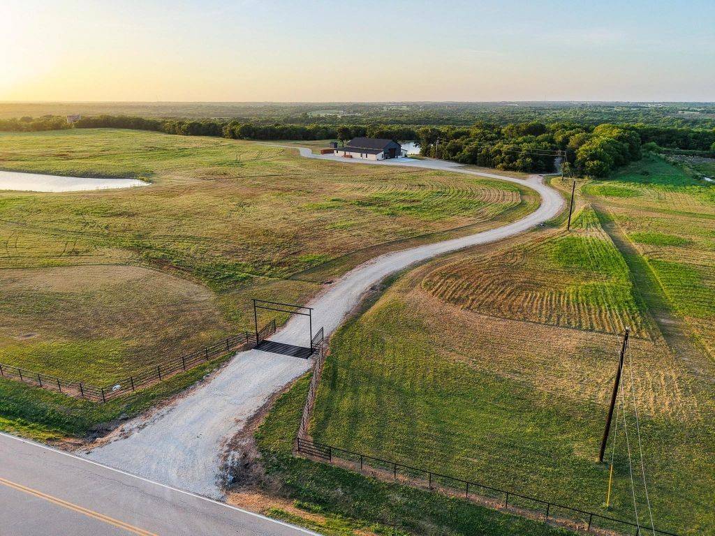 Sherman, TX 75092,4251 Refuge RD