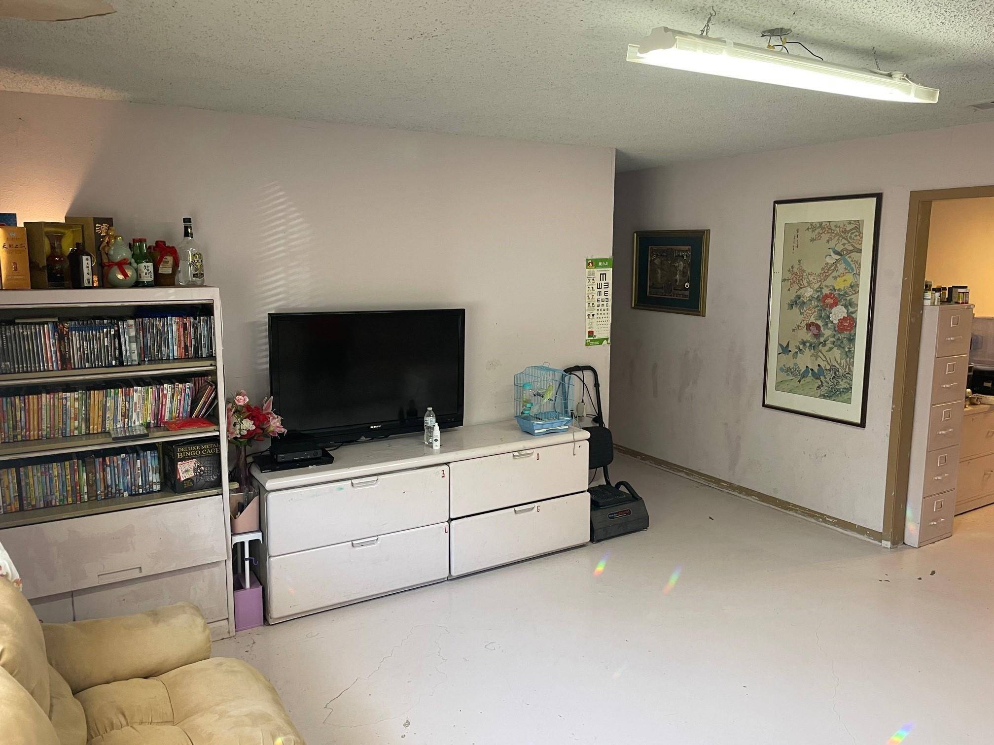 Ennis, TX 75119,801 E Milam ST