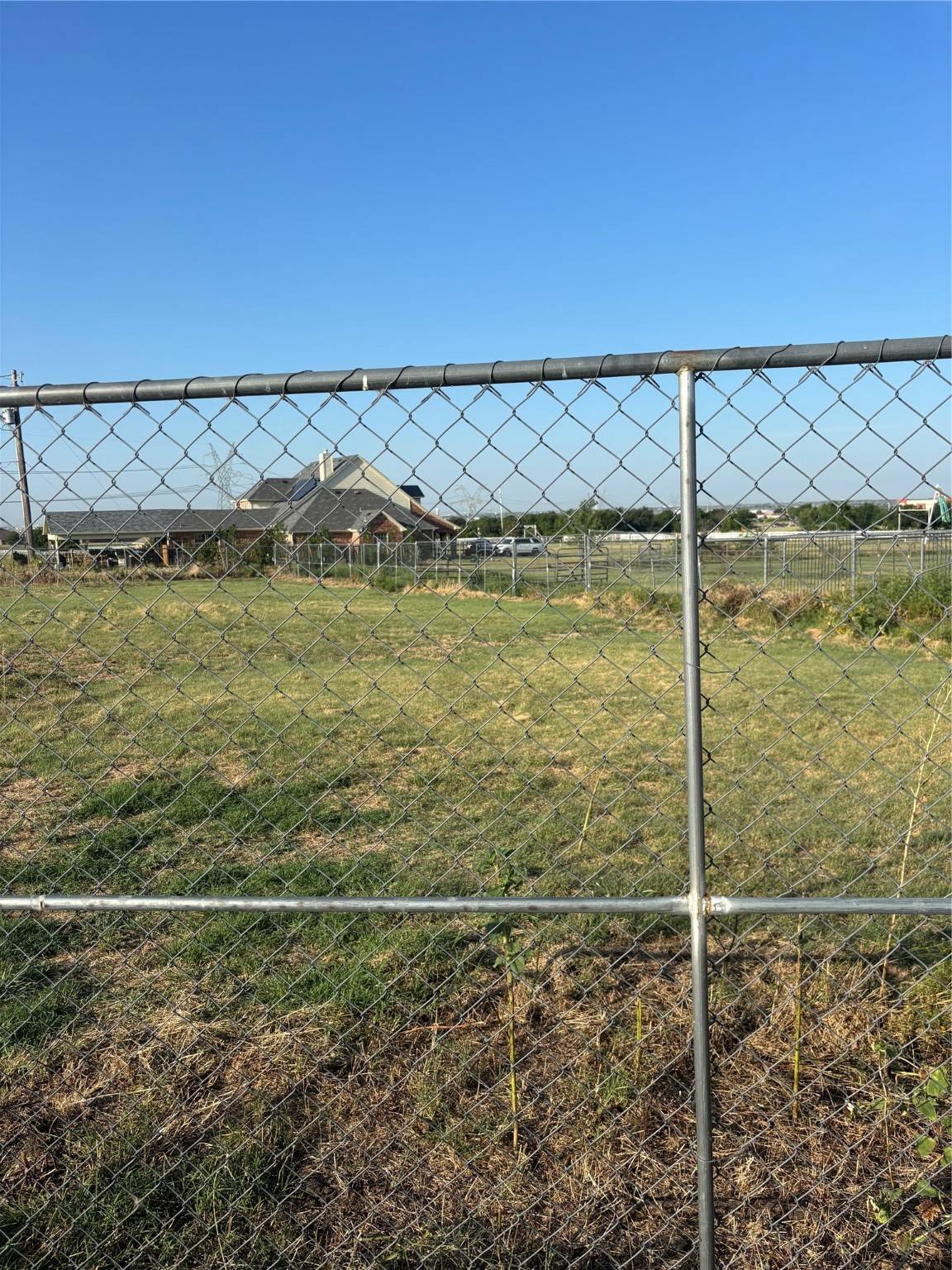 Haslet, TX 76052,2221b White LN