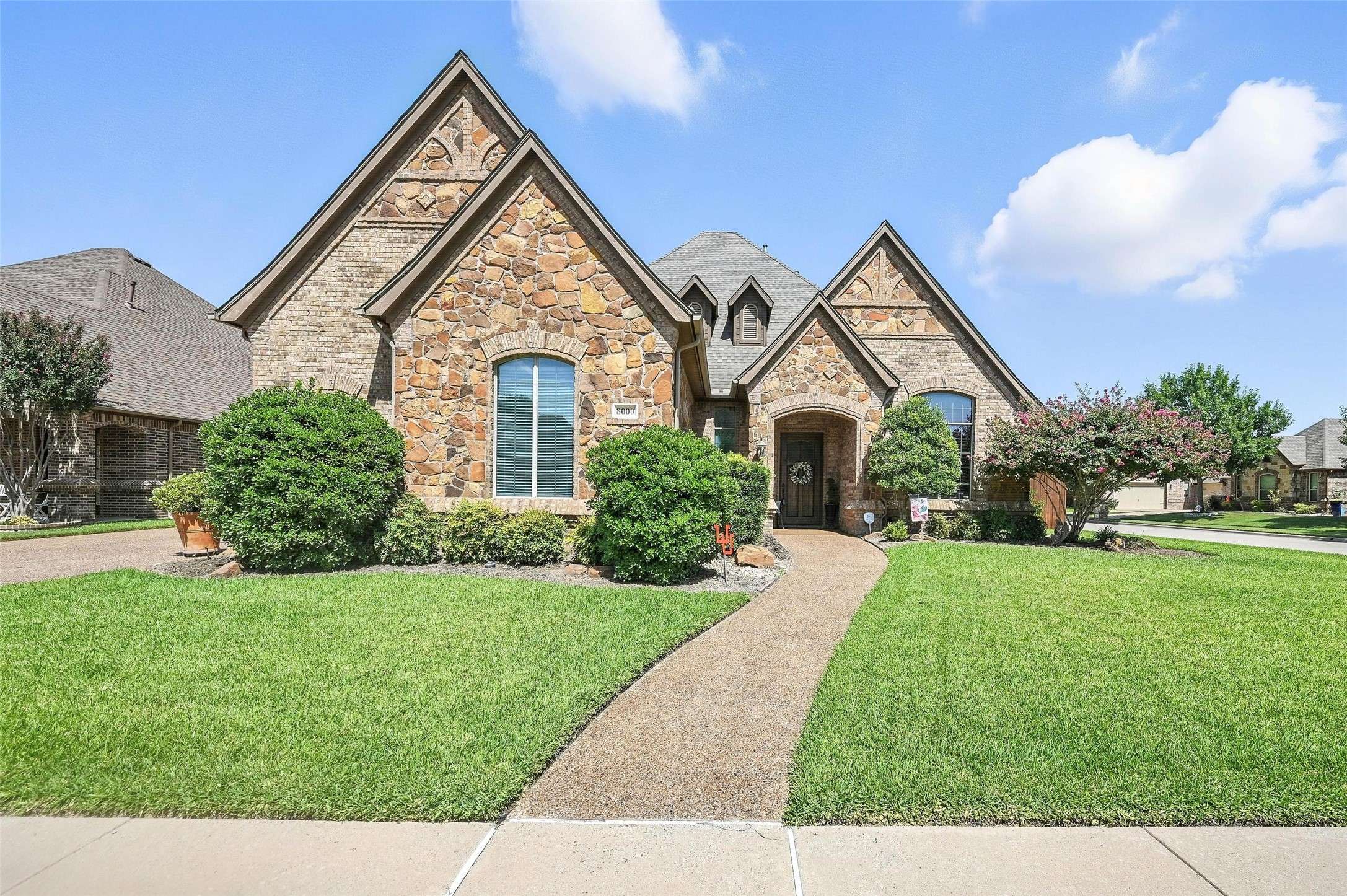 North Richland Hills, TX 76182,8000 Long Trail DR