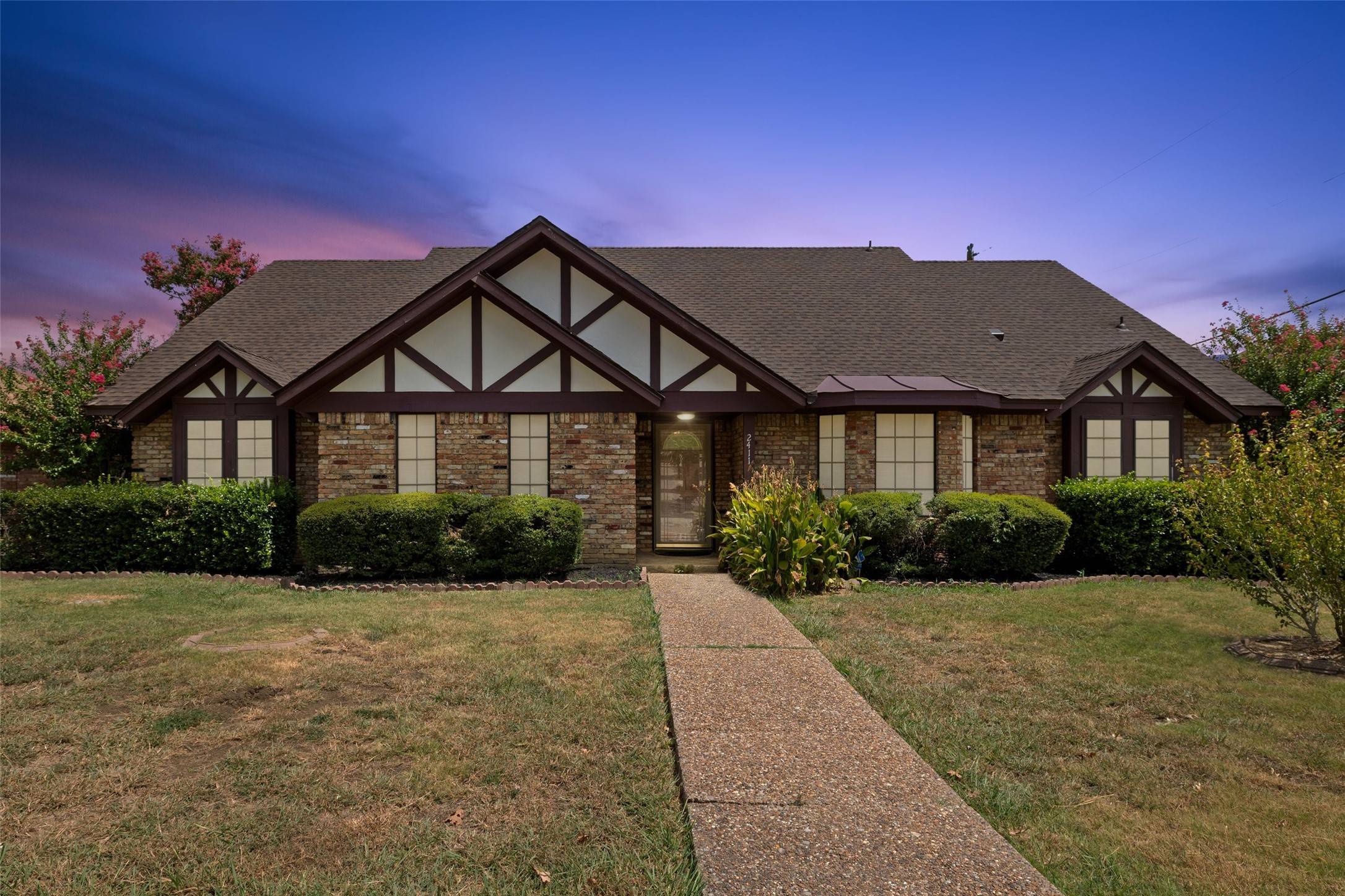 Irving, TX 75062,2411 Briarcliff DR