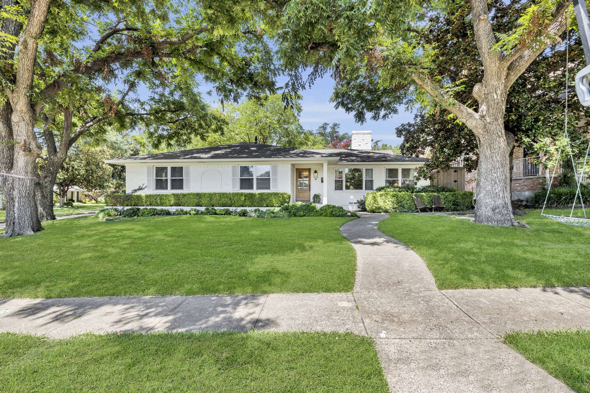 Dallas, TX 75238,9715 Forestridge CIR