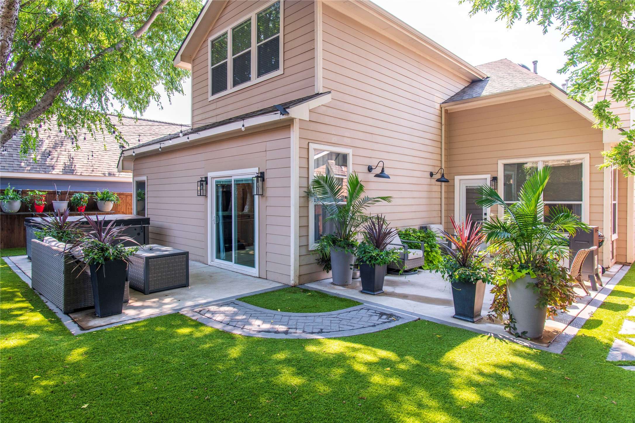 Mckinney, TX 75070,5304 Hampshire DR