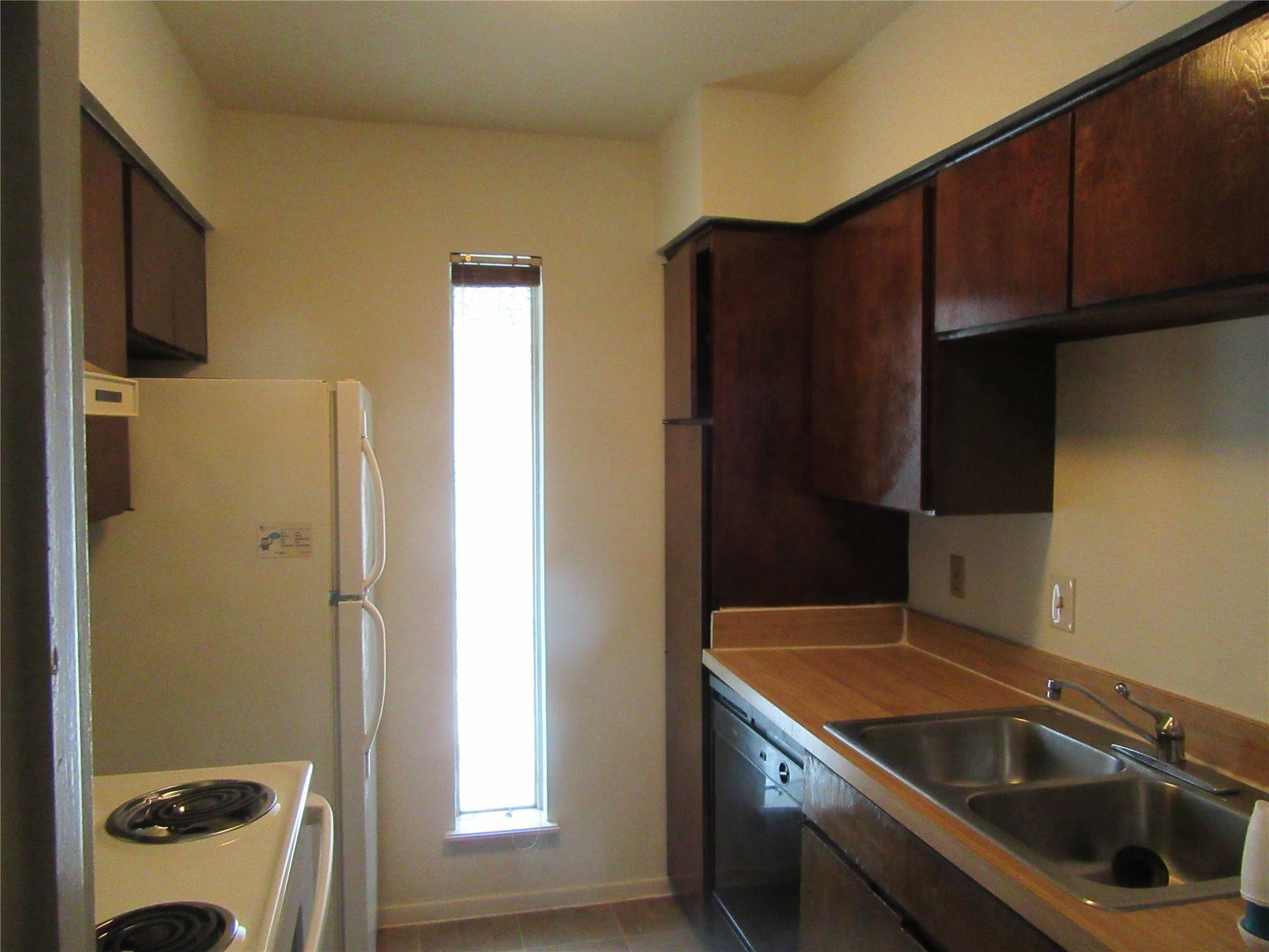 Dallas, TX 75230,12888 MONTFORT DR #241