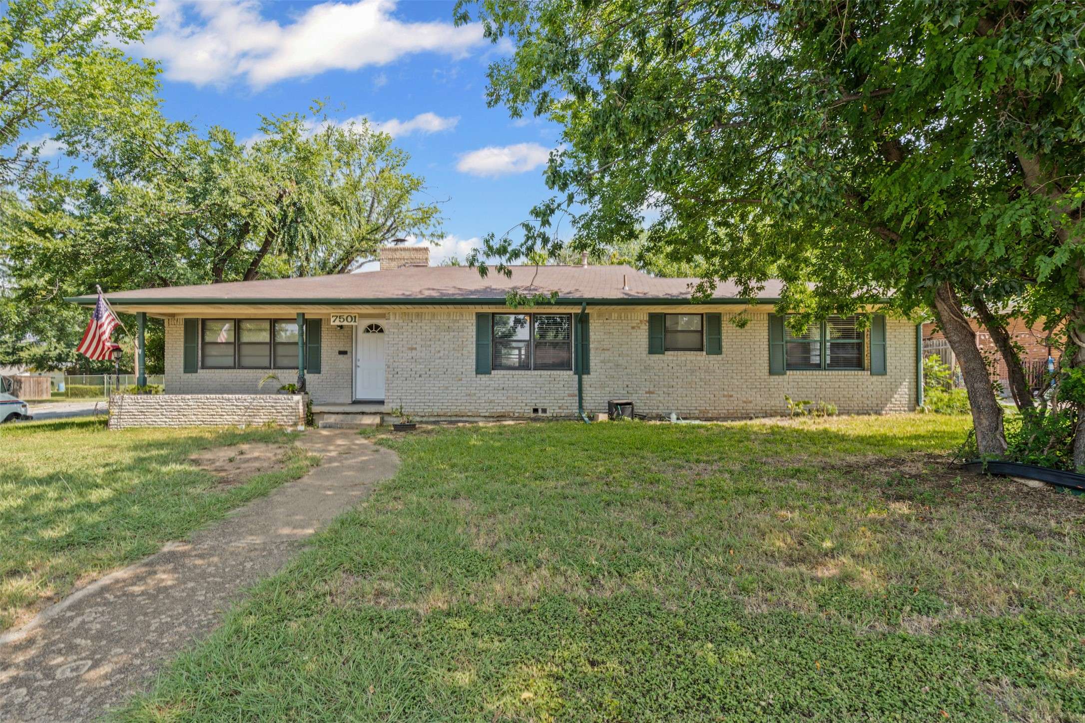 North Richland Hills, TX 76180,7501 S College CIR