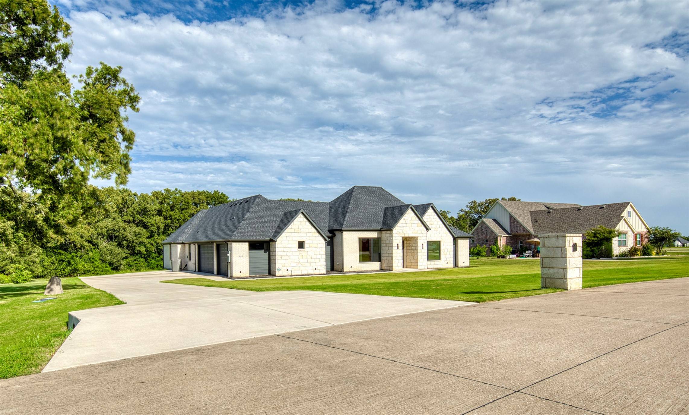 Wills Point, TX 75169,1044 Hidden Oaks DR