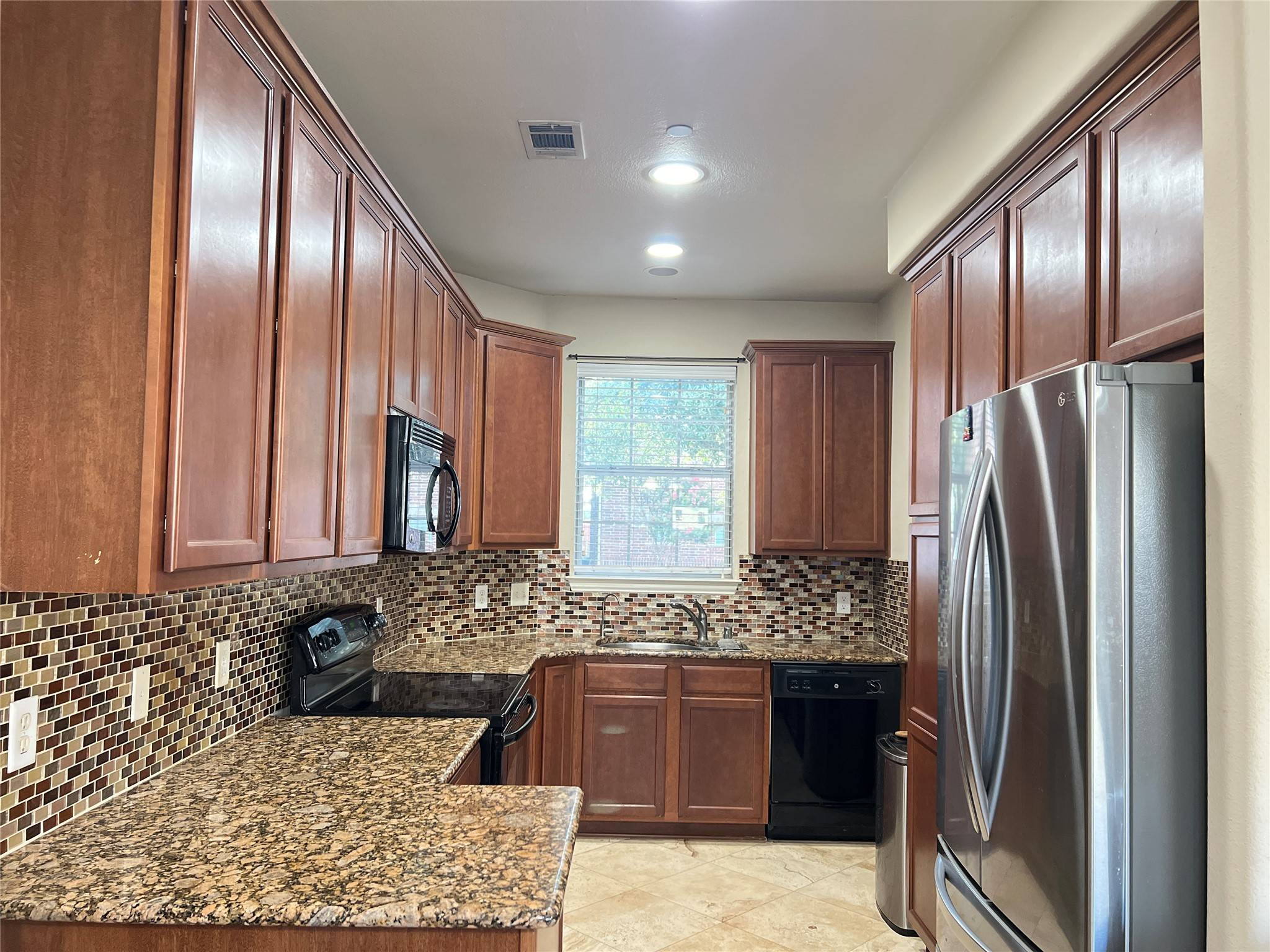 Allen, TX 75002,706 S Jupiter RD #1103
