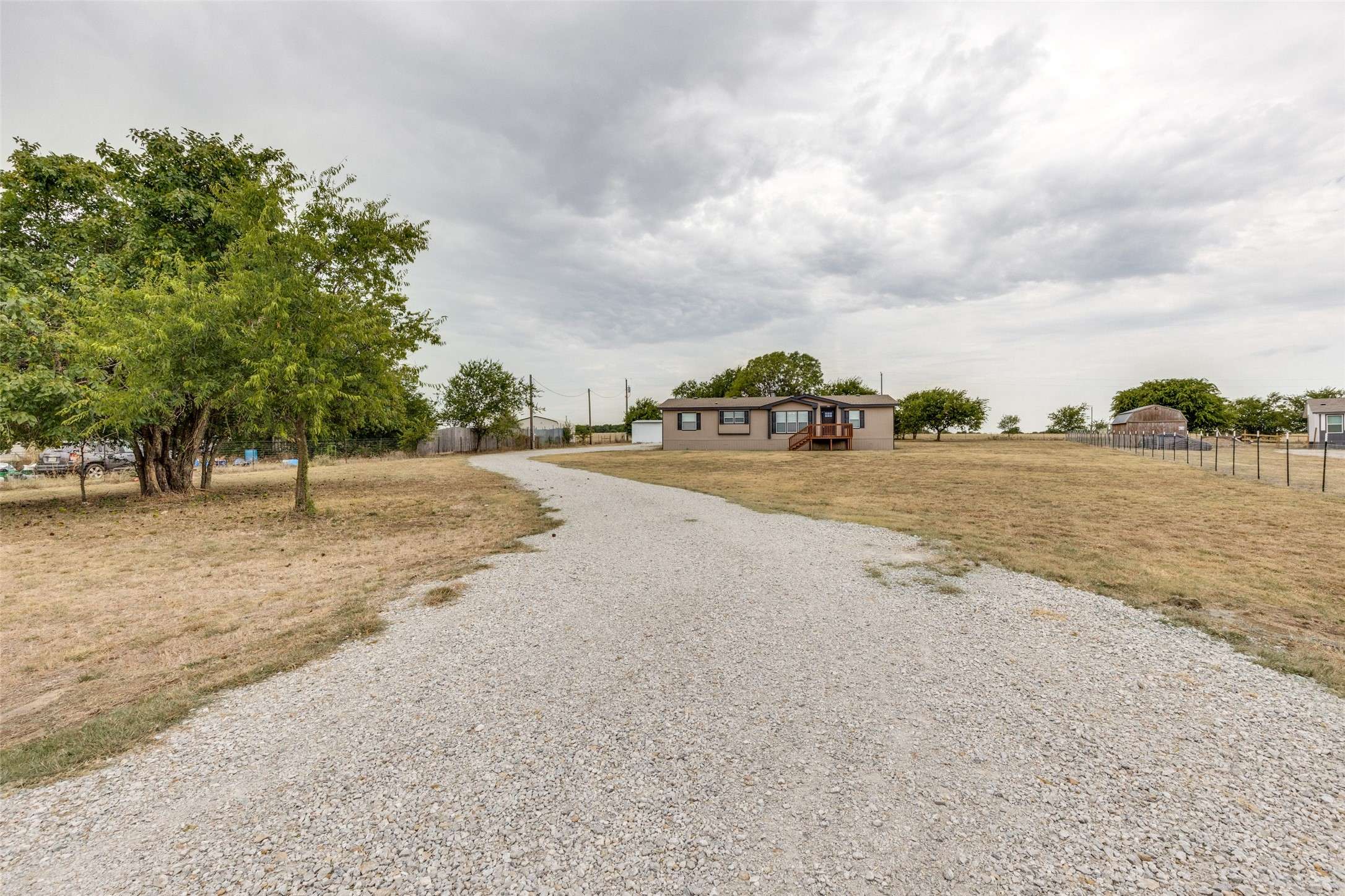 Rhome, TX 76078,288 Strawberry LN