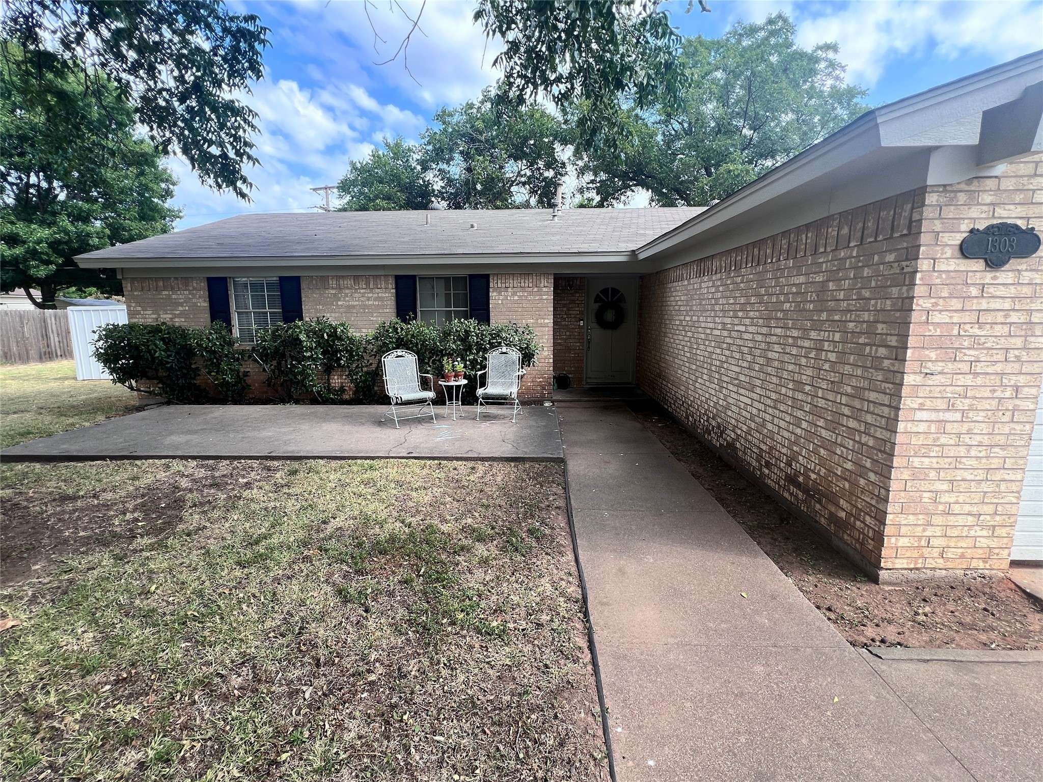 Graham, TX 76450,1303 Randy DR