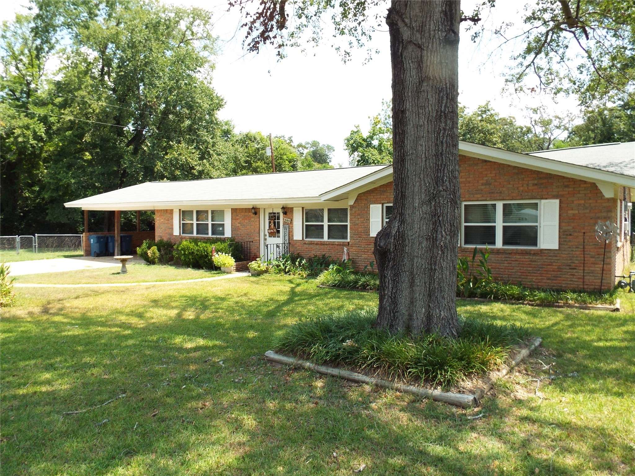 Athens, TX 75751,808 Shady TRL