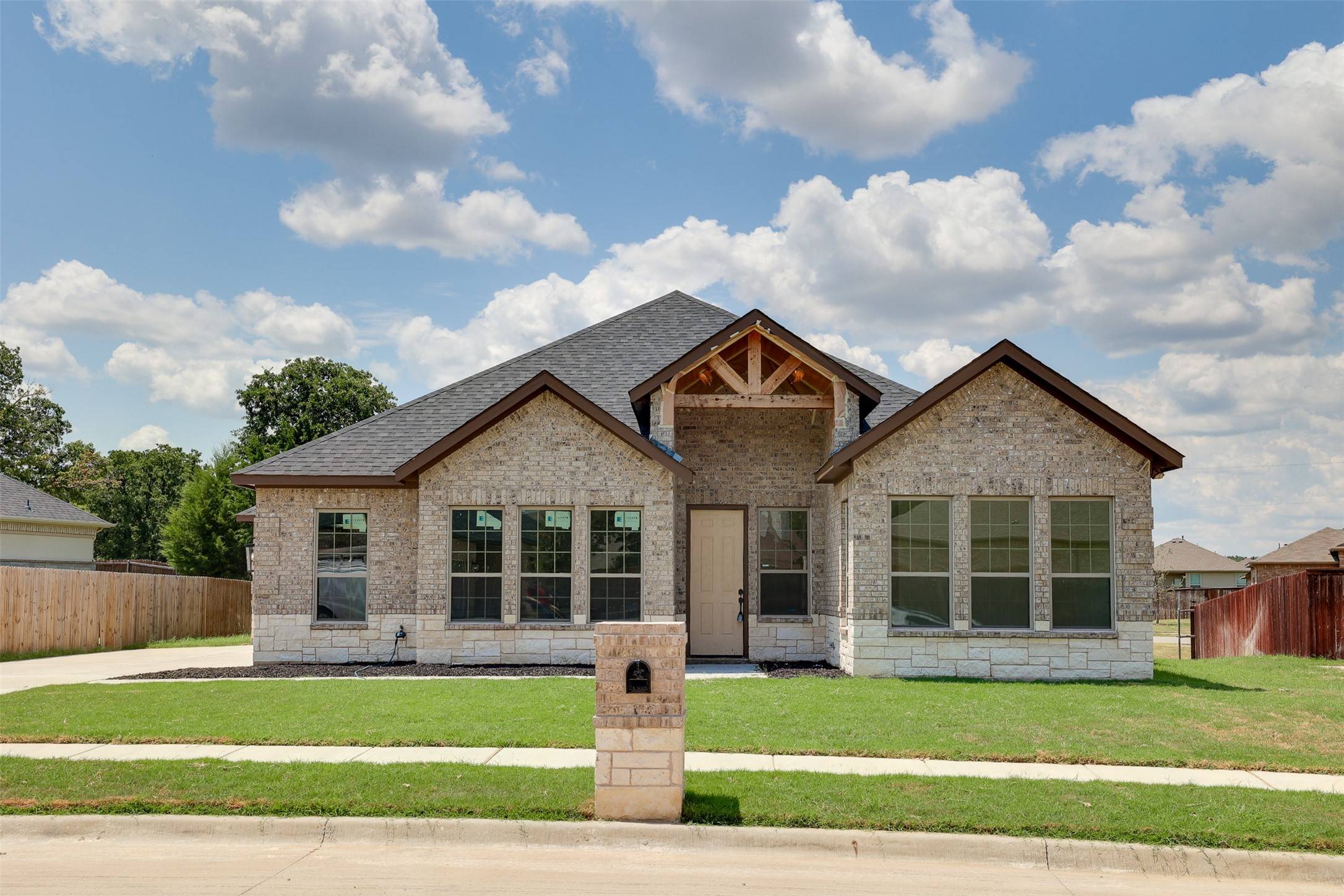 Azle, TX 76020,1601 Sea Breeze CT