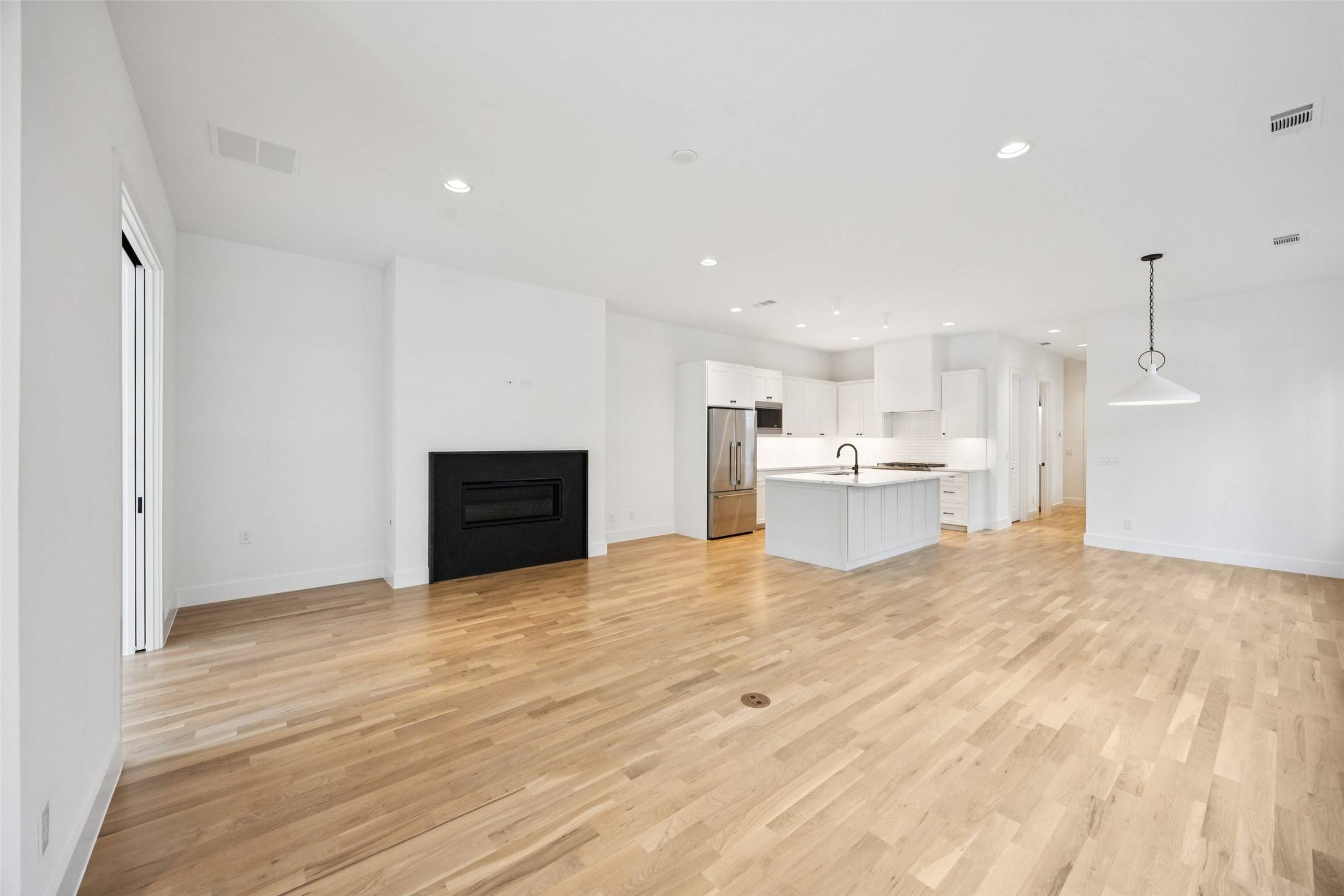 Dallas, TX 75206,5638 Winton ST