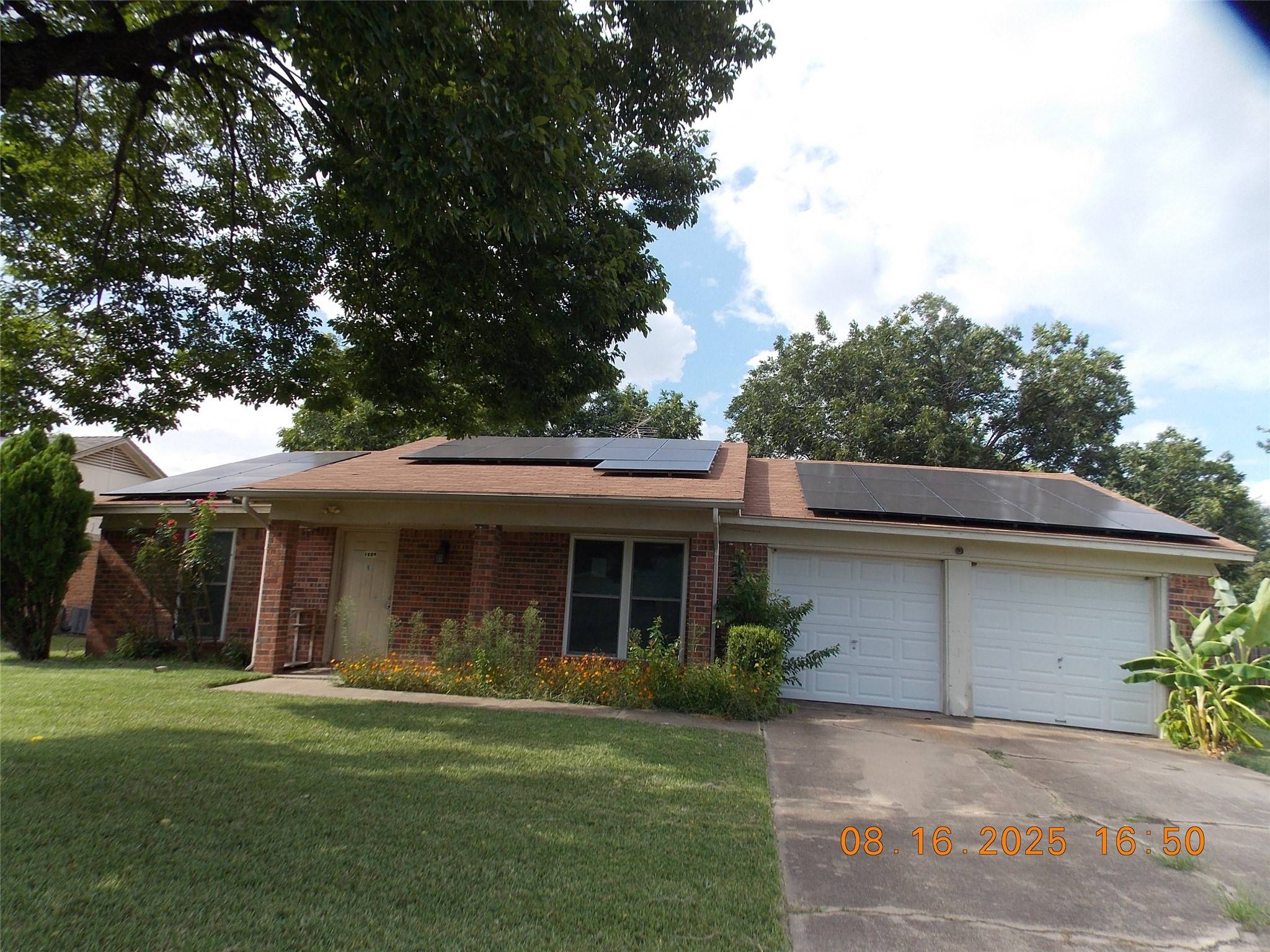 Benbrook, TX 76126,1209 Juniper LN