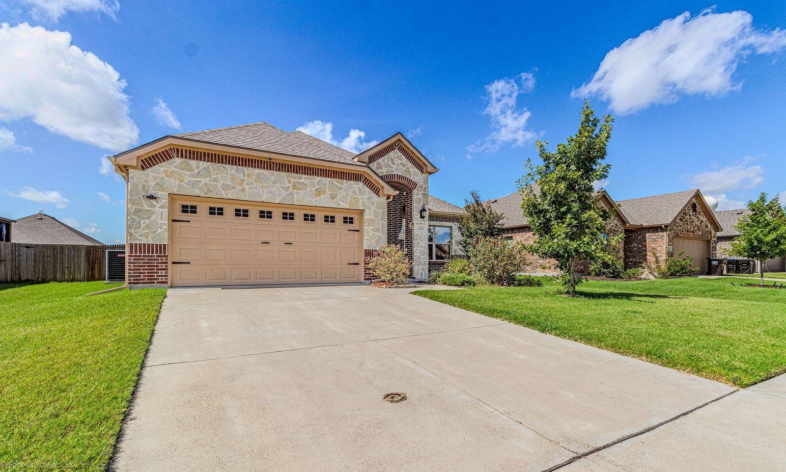 Crandall, TX 75114,619 Comal DR