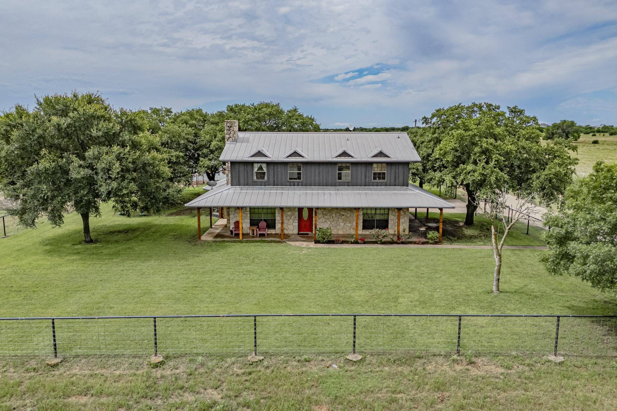 Rio Vista, TX 76093,9657 County Road 1222