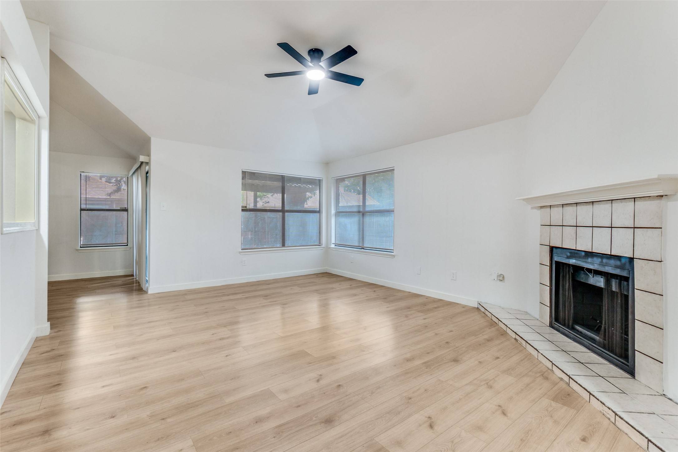 Dallas, TX 75227,10316 Ridge Oak ST