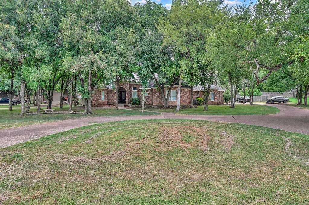 China Spring, TX 76633,780 Lost Hunters