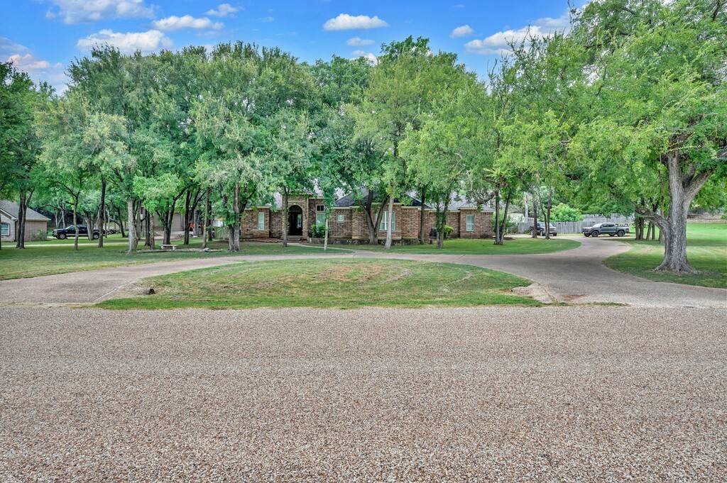 China Spring, TX 76633,780 Lost Hunters