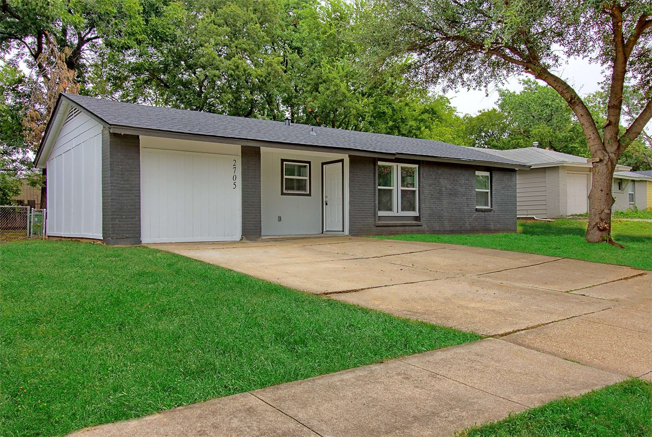 Arlington, TX 76010,2705 Roberts CIR