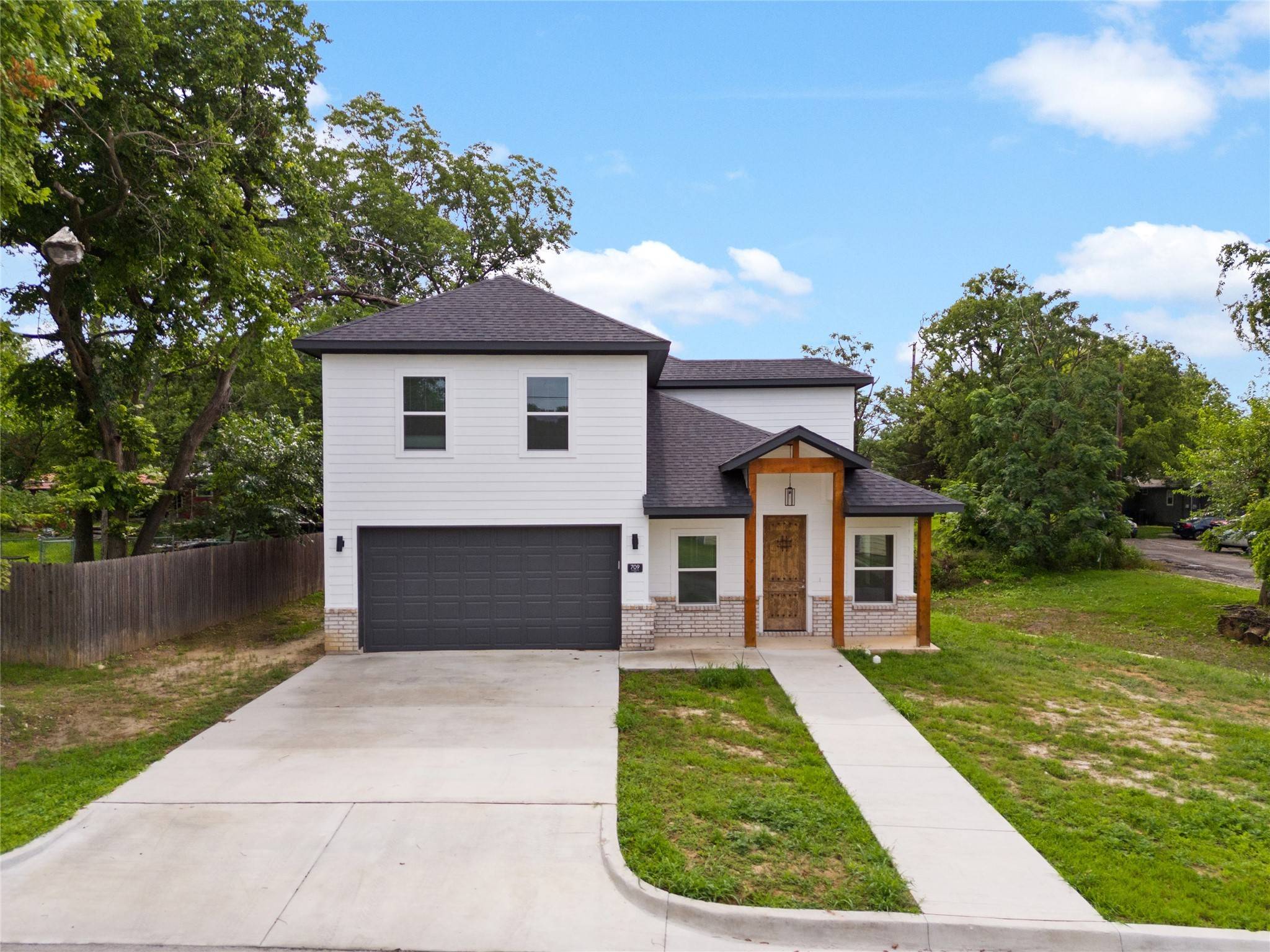 Decatur, TX 76234,709 S Church ST