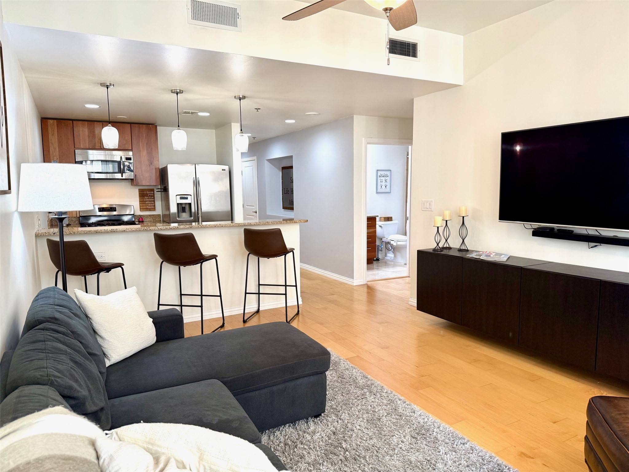 Dallas, TX 75202,1200 Main ST #2607