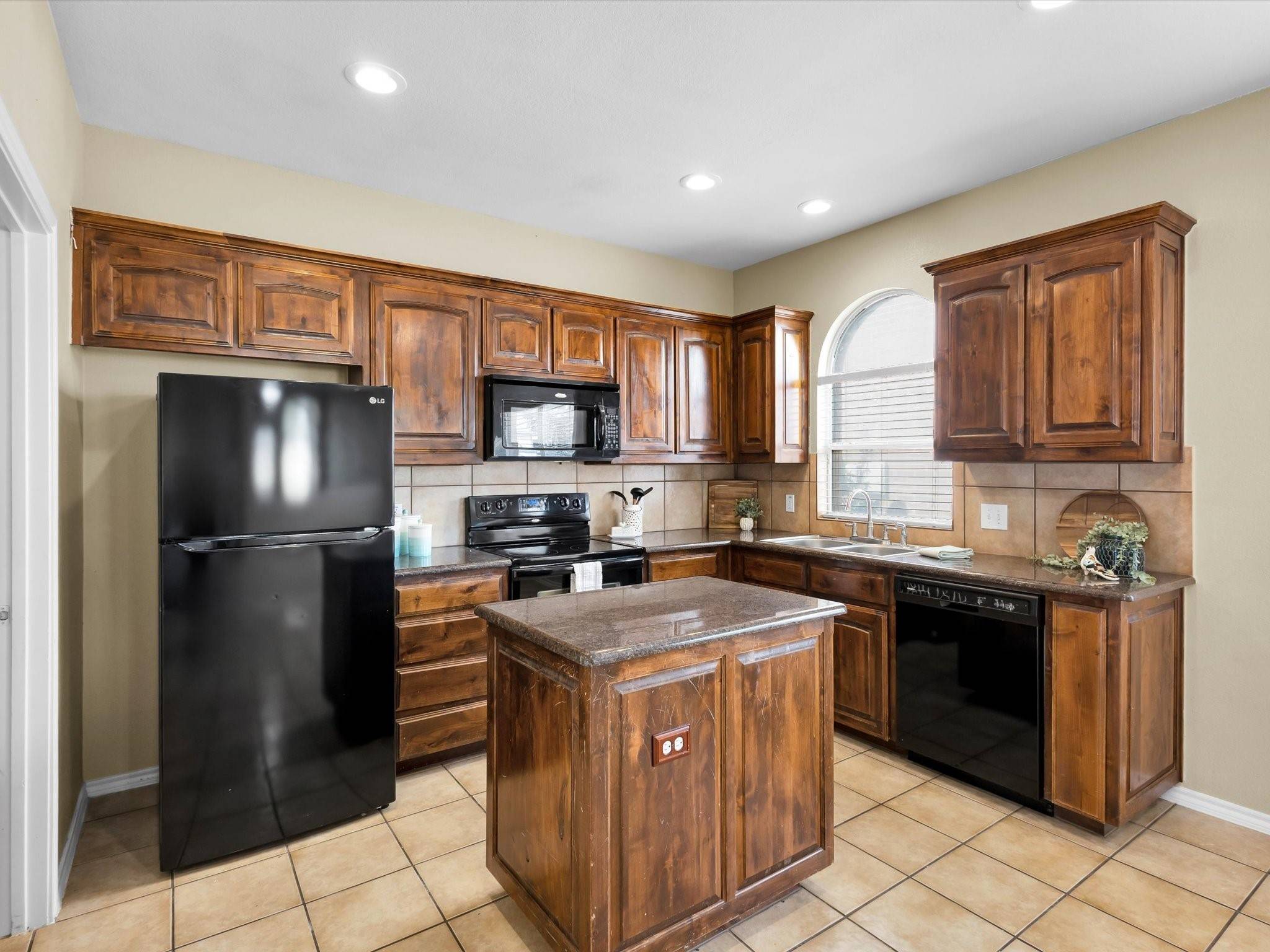 Fort Worth, TX 76131,1929 Kristen CT