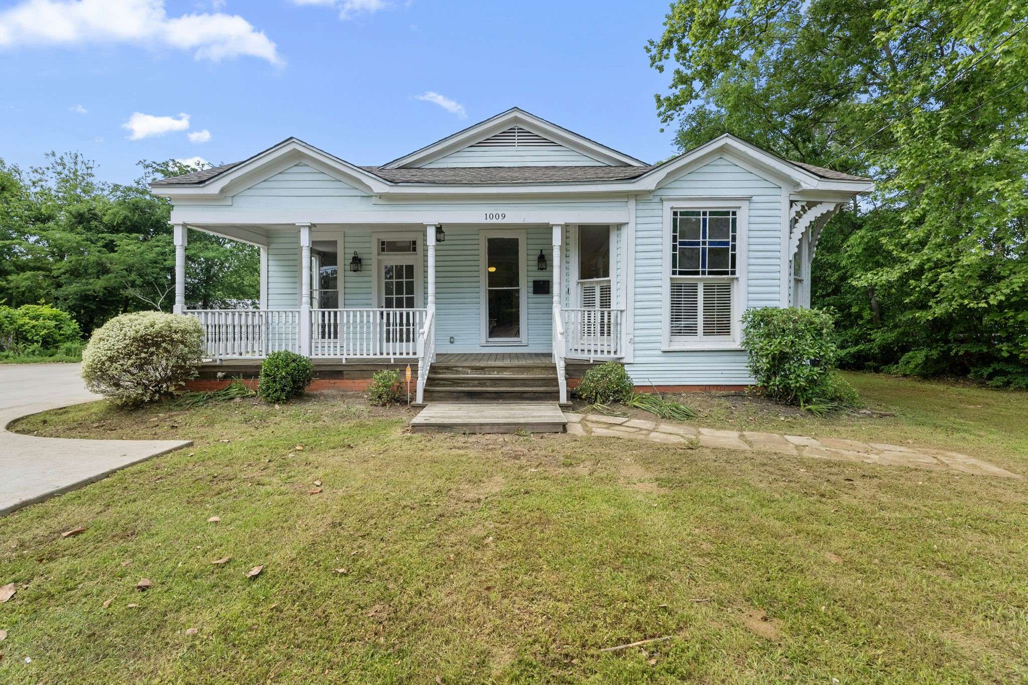 Mineola, TX 75773,1009 N Pacific