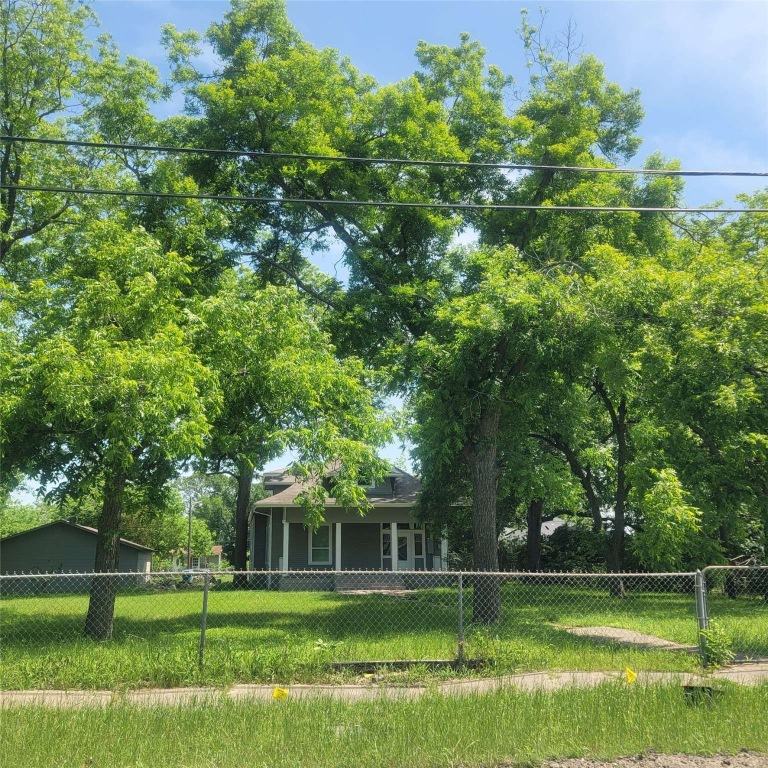 Corsicana, TX 75110,1325 W 13th AVE