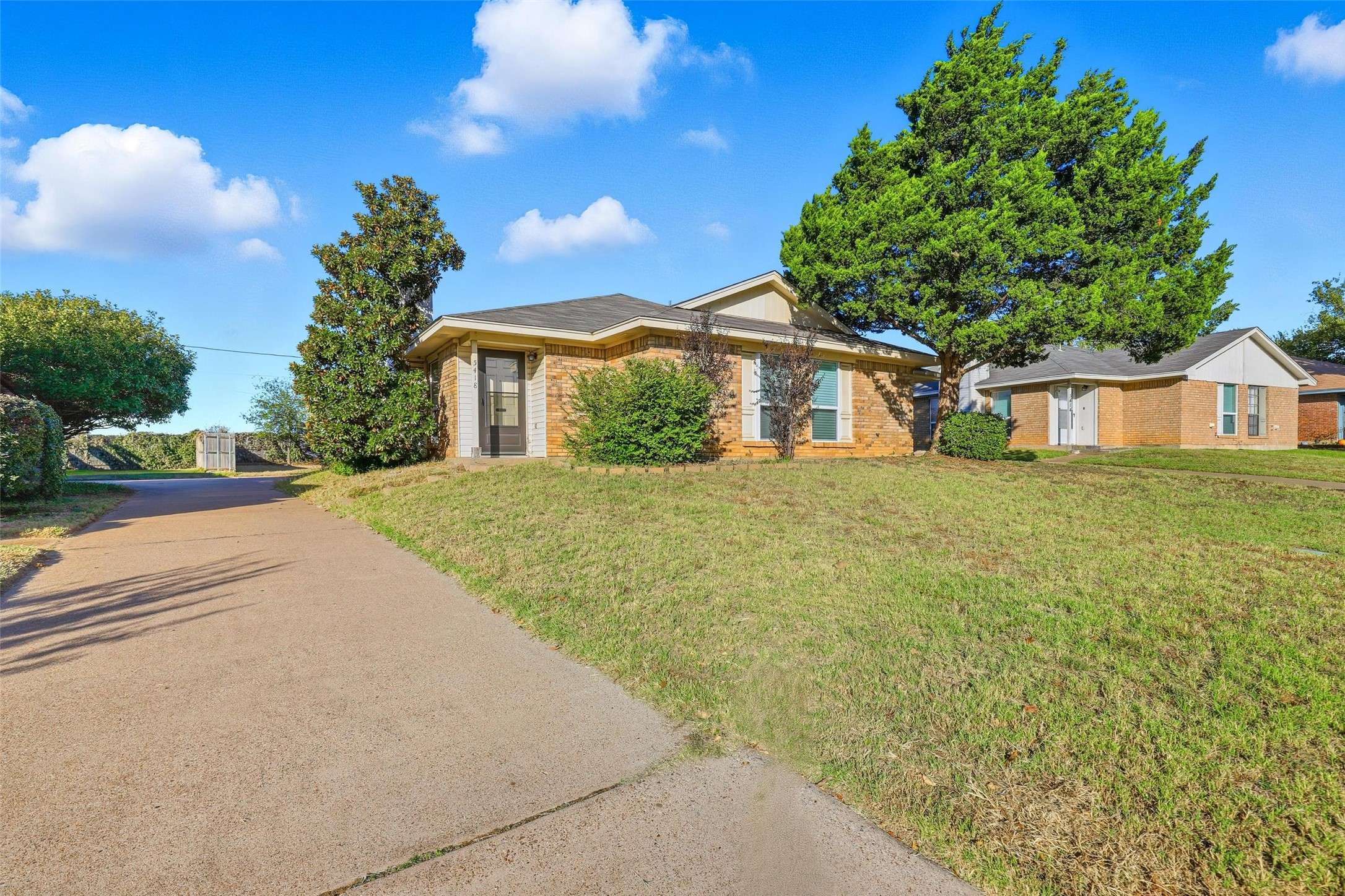 Arlington, TX 76017,5418 Wild West DR