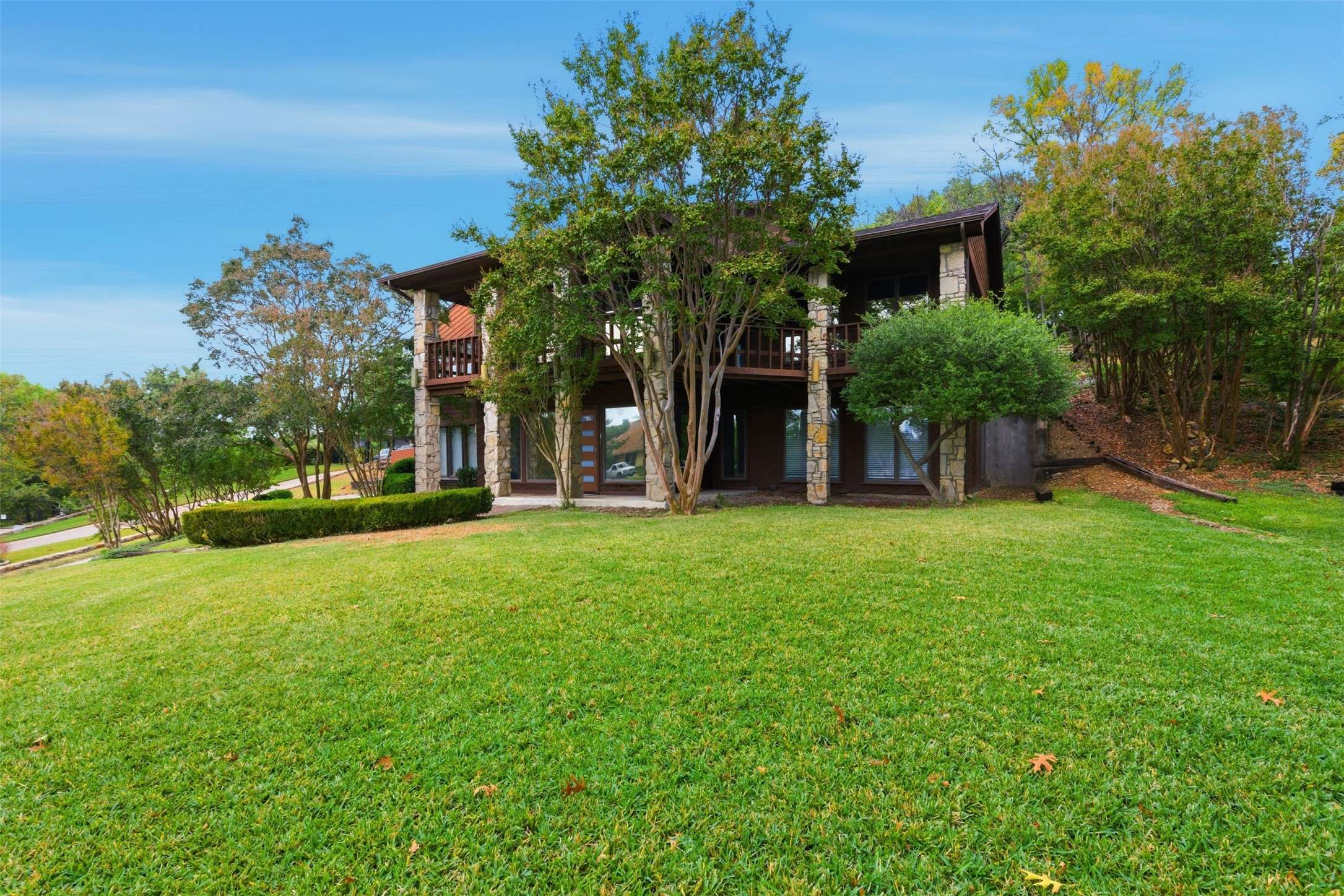 Fort Worth, TX 76103,317 Chandler Lake CT