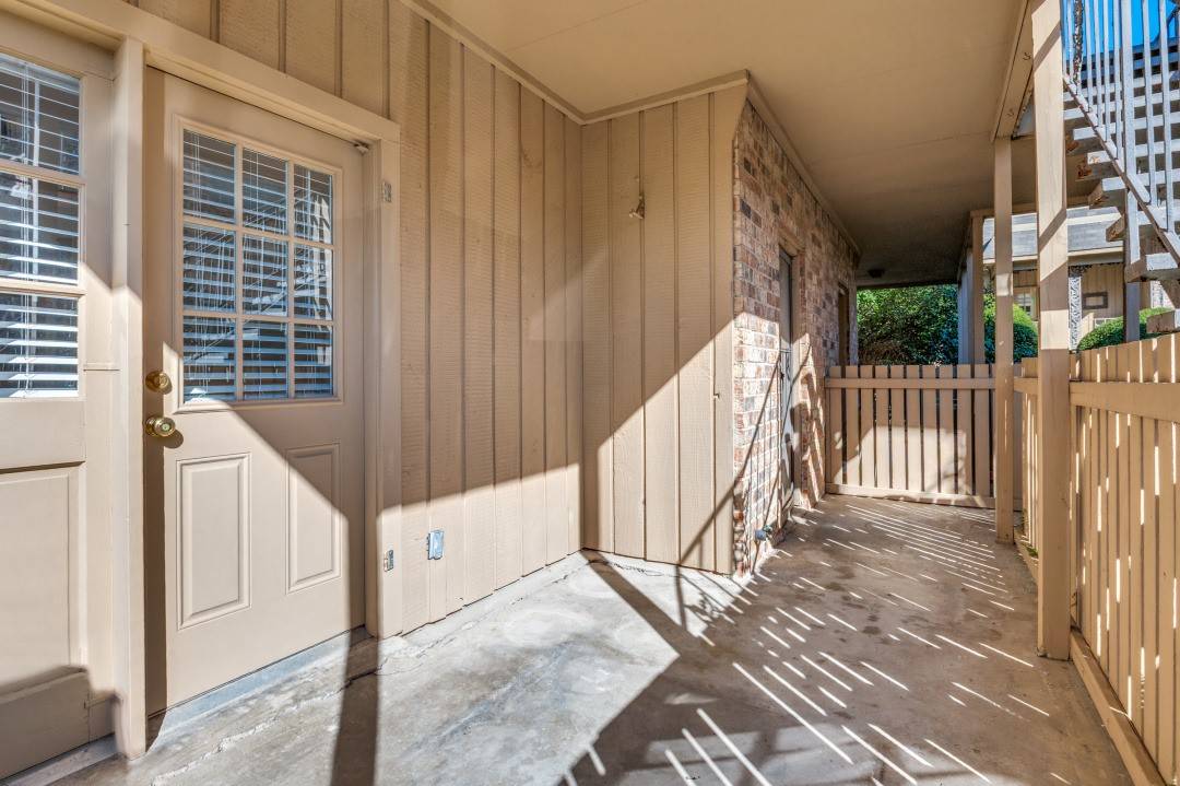 Fort Worth, TX 76109,4409 S Bellaire DR #113