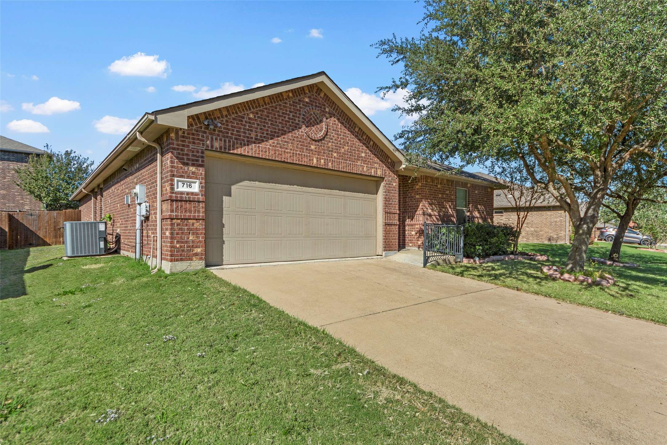 Lavon, TX 75166,716 Harrison LN