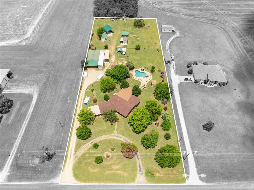 Mcgregor, TX 76657,8760 New Windsor Pkwy