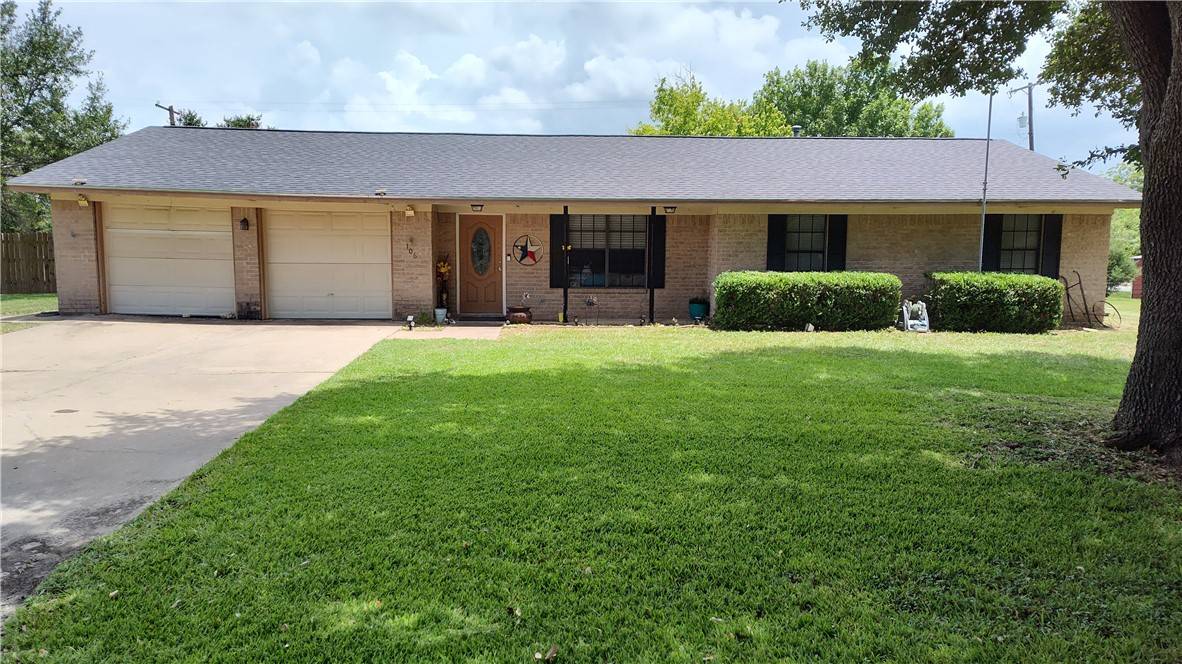 Groesbeck, TX 76642,106 Frost Creek AVE