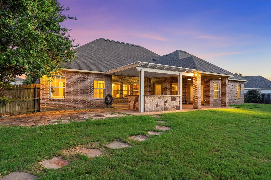 Mcgregor, TX 76657,119 Woodhaven TRL