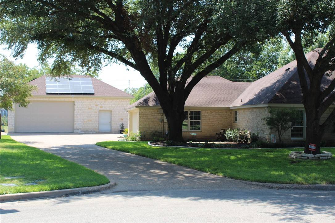 Mcgregor, TX 76657,514 Meadowland DR