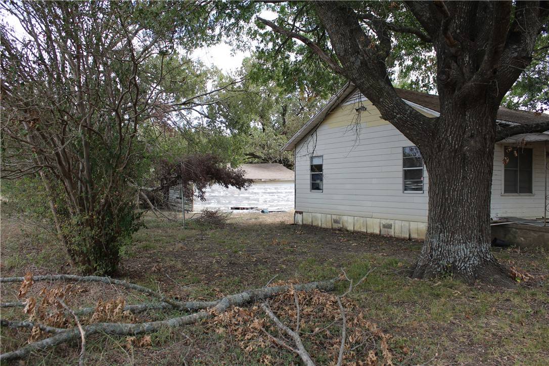 Bruceville Eddy, TX 76630,727 Davis RD