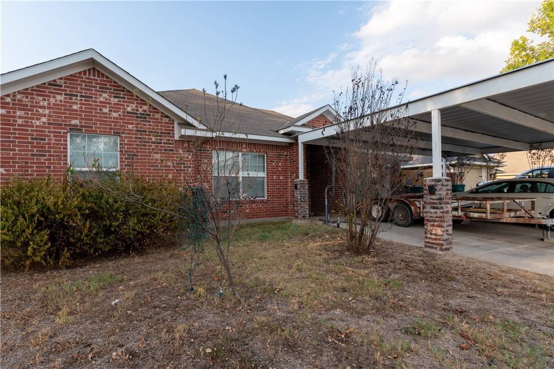 Waco, TX 76705,202 Eagle Point CT