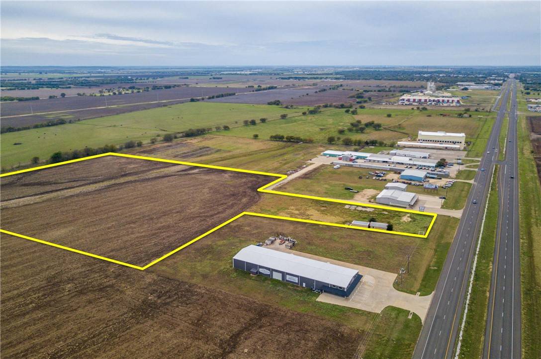 Mcgregor, TX 76657,31589 US Hwy 84 HWY W