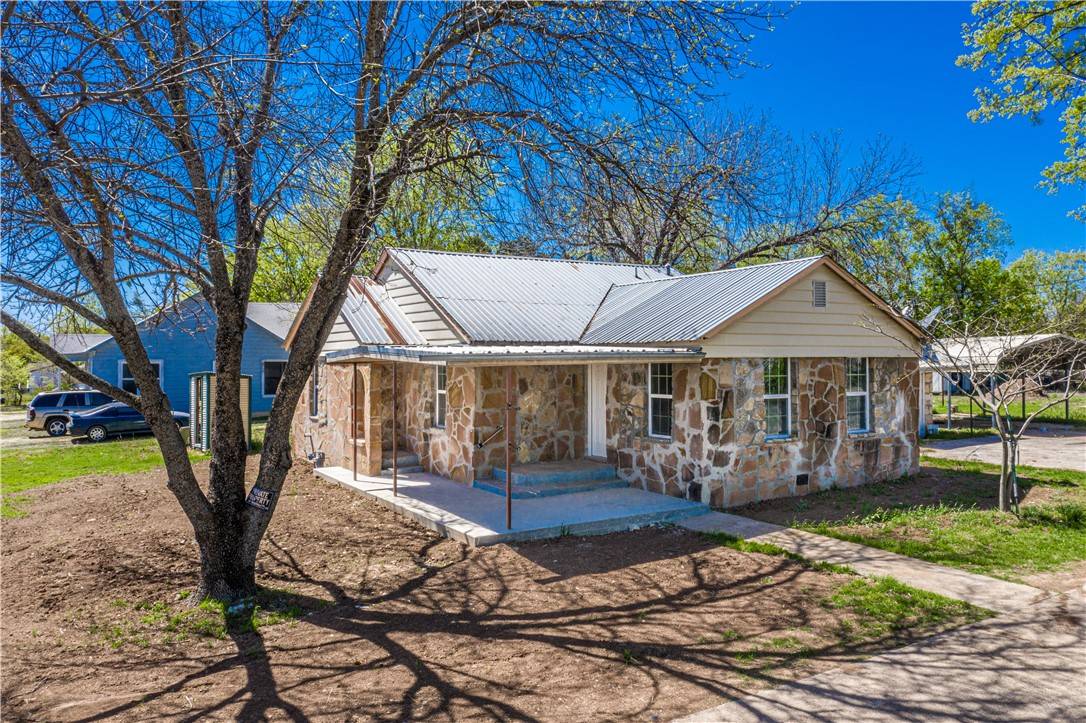 Gatesville, TX 76528,1115 W Main ST