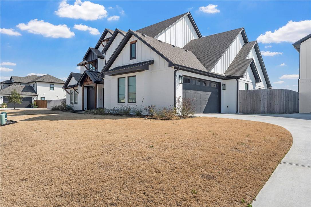 Robinson, TX 76706,612 Lindsay LN