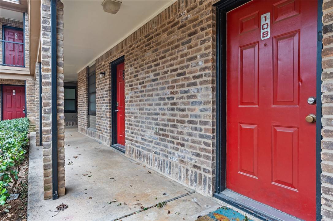 Waco, TX 76706,1421 S 12th ST #108