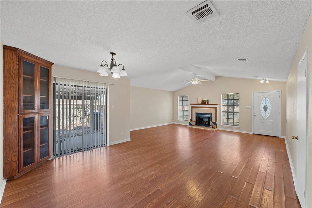 Waco, TX 76712,1901 Ruidoso DR