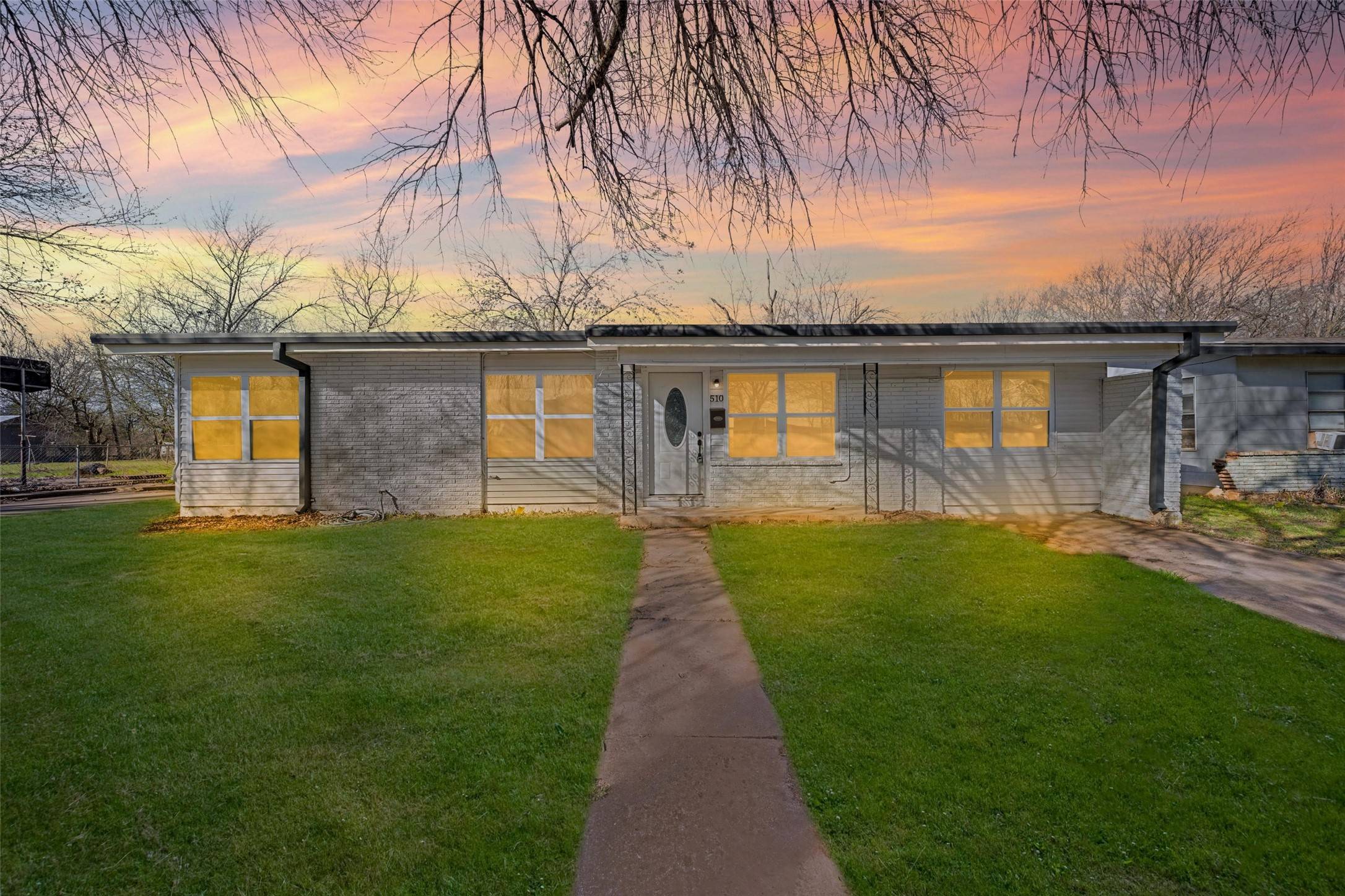 Mcgregor, TX 76657,510 Willow WAY