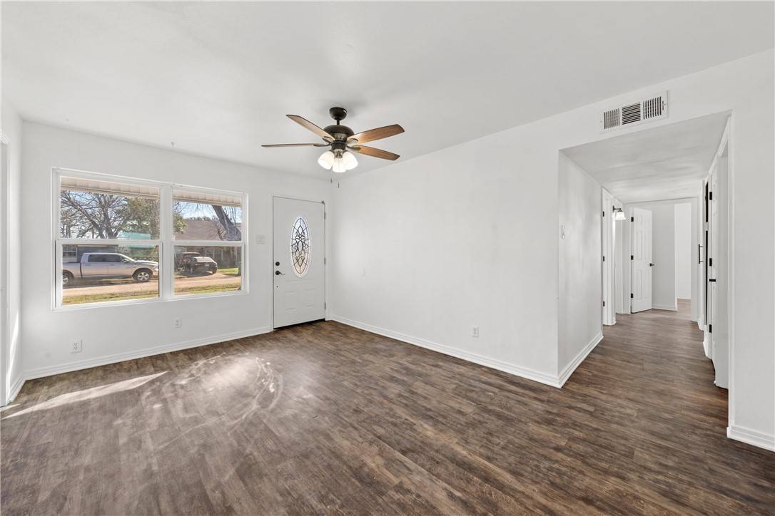 Mcgregor, TX 76657,510 Willow WAY